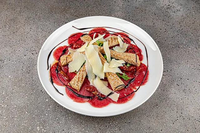 Carpaccio de vită